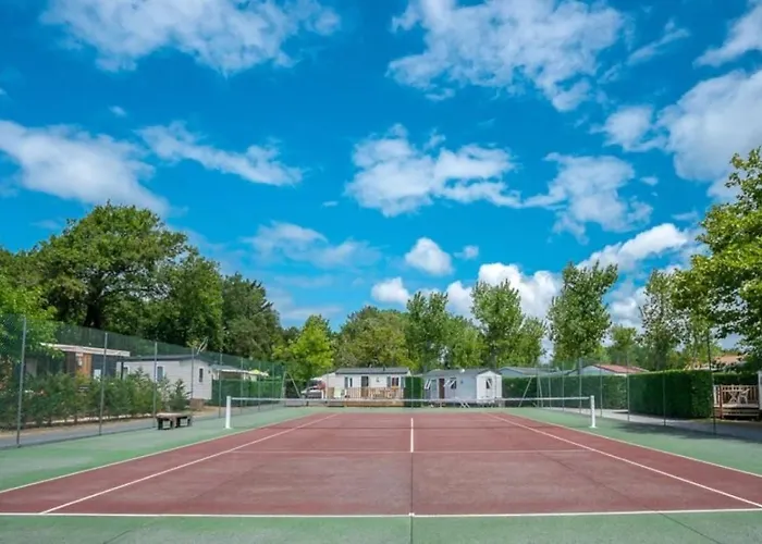Zecamping 5 Avec Piscine Chauffee Dog Friendly Sauna Tennis 3km *